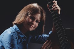 ZUS_Barbora-Rothova-kytara-1